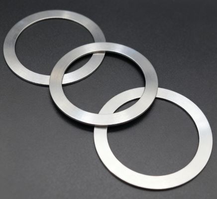 Wyciek zaworu sprężarki powietrza / Podkładka dystansowa tulei